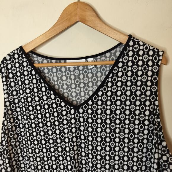 Susan Graver Liquid Knit Tank Black White Print Stretch - Picture 6 of 9
